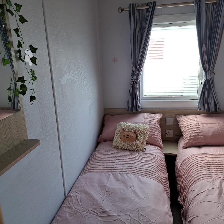 Cj & Daisies Holiday Home Prestatyn Exterior photo